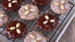 Traditional Nürnberger Elisenlebkuchen German Lebkuchen [upl. by Airreis]